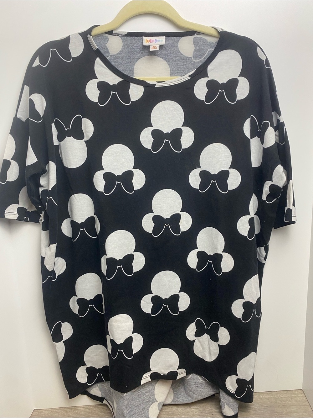 LuLaRoe Disney Minnie mouse Top